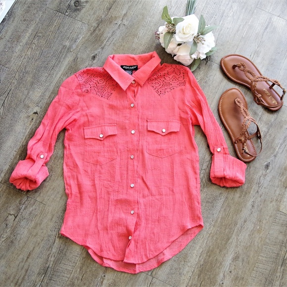 About A Girl Tops - PRICE DROP! Button-down Blouse with Lace Paneling